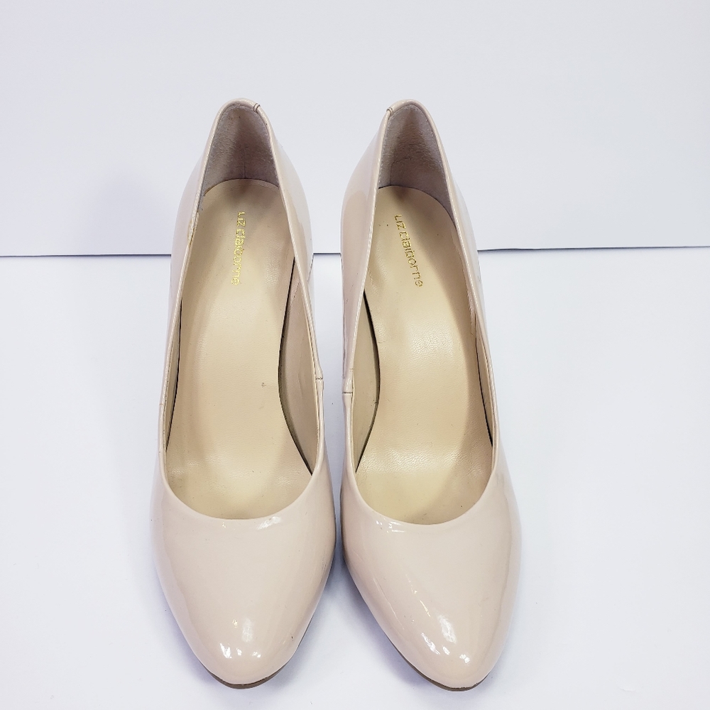 Liz Claiborne Round Toe Pump Beige. Sz 6M